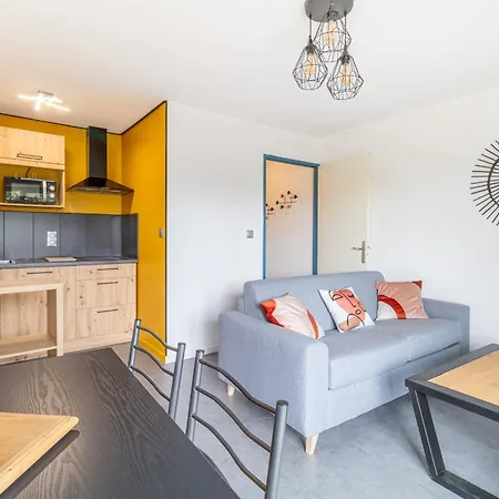 Cosy With Pool Apartment *