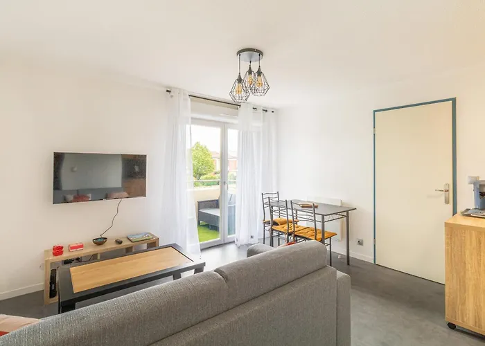 Appartement Cosy With Pool